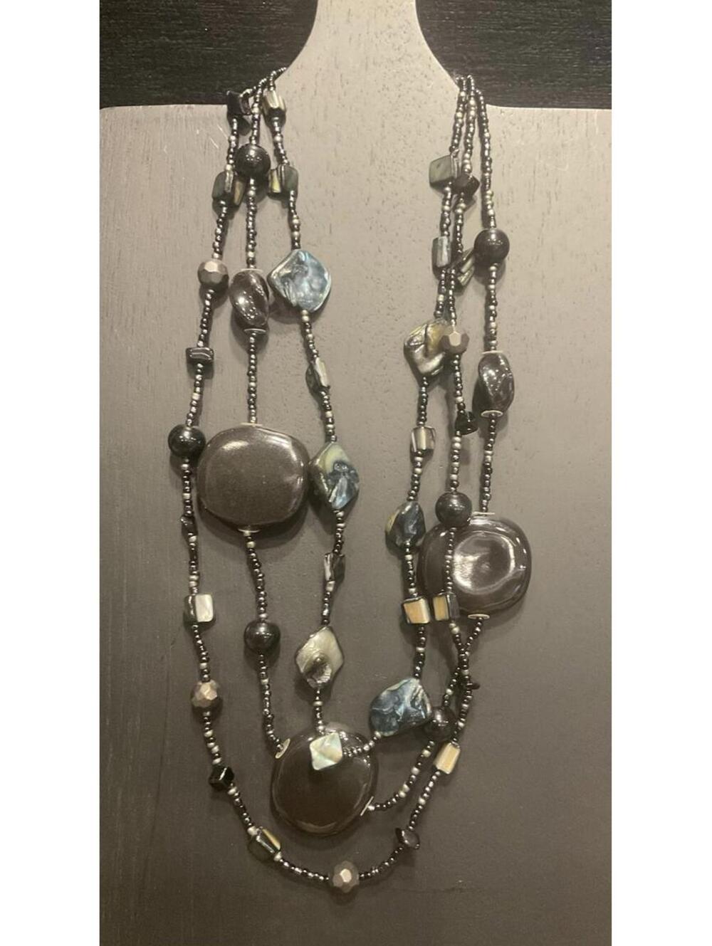 3 Strand Black Beaded Necklace W/ Silver Tone Chain #263